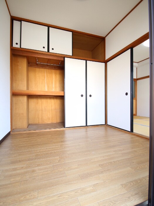 物件内観写真12　(居室)