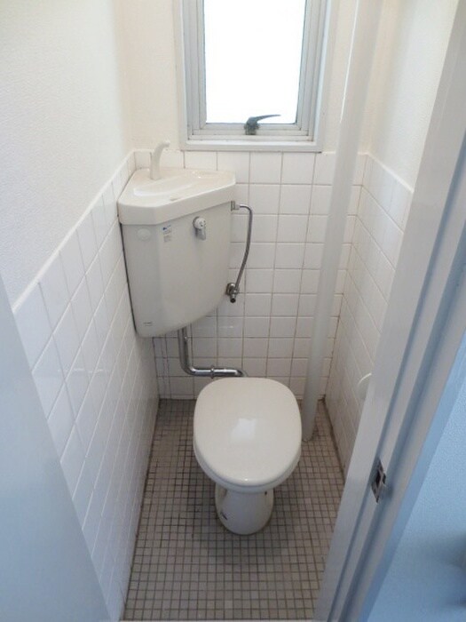 物件内観写真12　(トイレ)