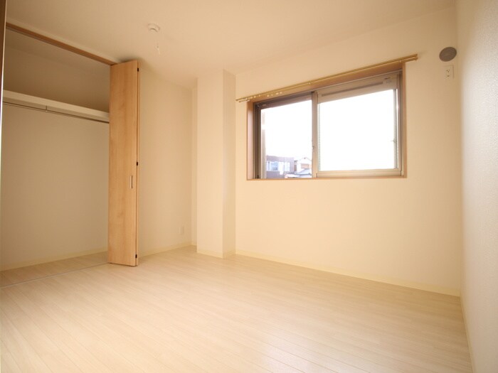 物件内観写真11　(居室)