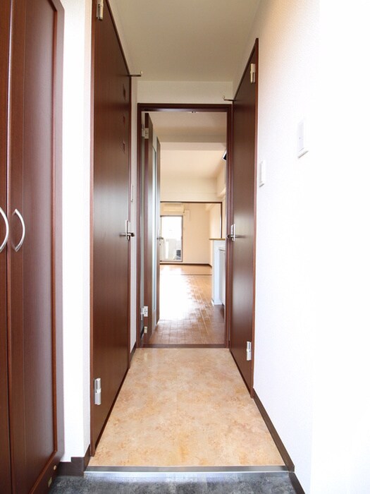 物件内観写真19　(廊下)