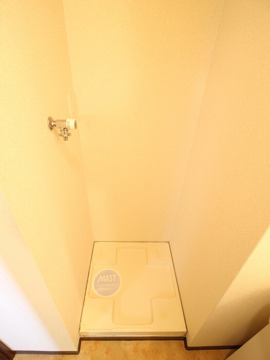 物件内観写真21　(洗濯機置場)