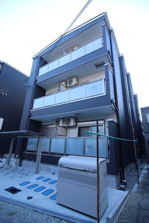 Ｆ ａｓｅｃｉａ ｃｏｓｔ外観写真