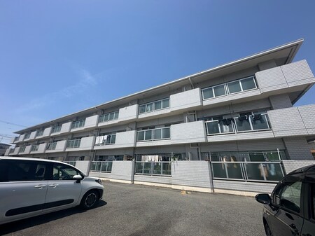 モナミ新堂外観写真