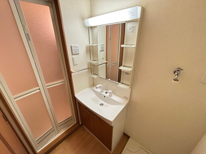 物件内観写真12　(洗面)