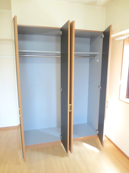 物件内観写真15　(居室)