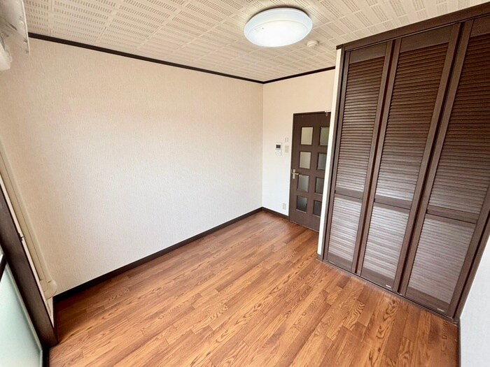 物件内観写真14　(居室)