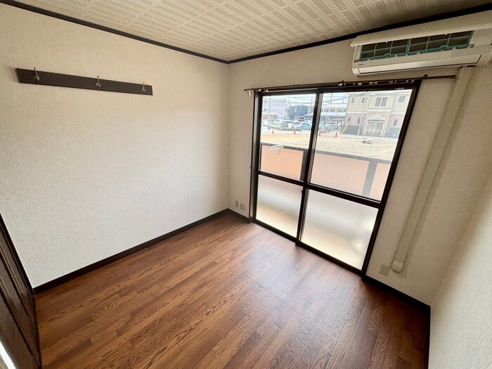 物件内観写真21　(居室)