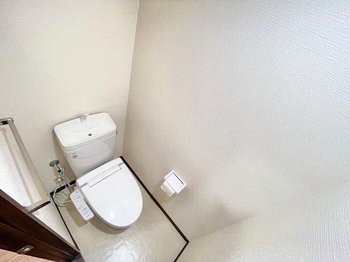 物件内観写真11　(トイレ)