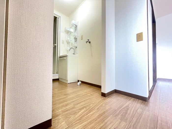 物件内観写真18　(廊下)