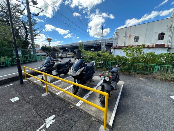 バイク置き場