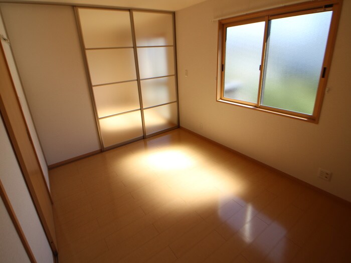 物件内観写真5　(居室)