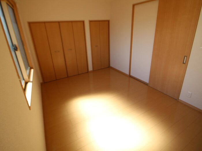 物件内観写真6　(居室)