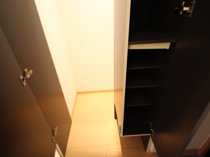 物件内観写真17　(靴箱)