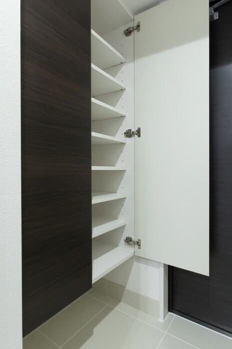 物件内観写真9　(靴箱)