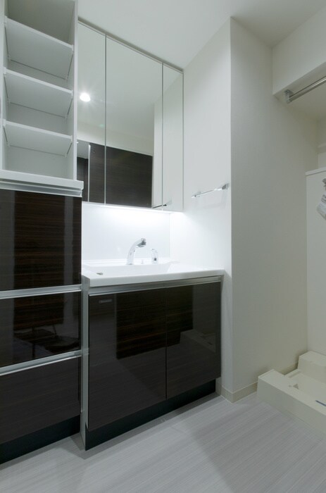 物件内観写真11　(洗面)