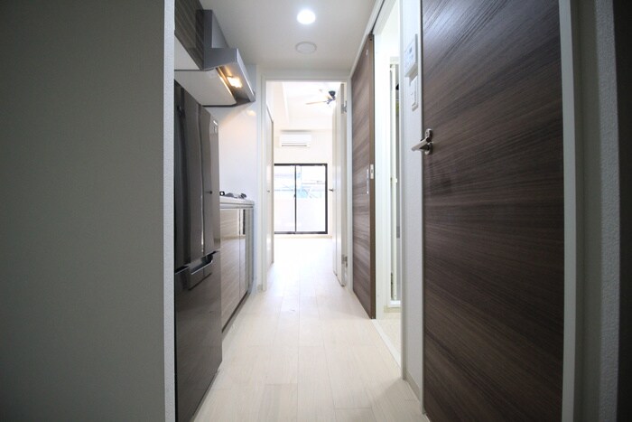 物件内観写真16　(廊下)