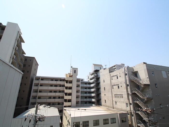 物件内観写真17　(室内からの展望)