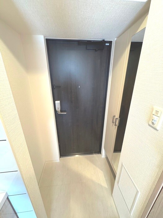 物件内観写真15　(玄関)