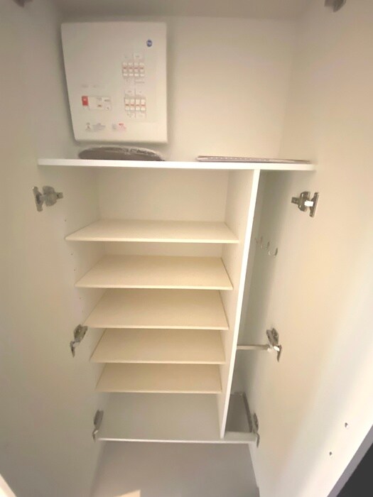 物件内観写真19　(靴箱)