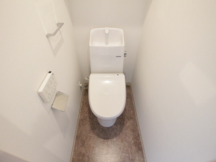 物件内観写真15　(トイレ)