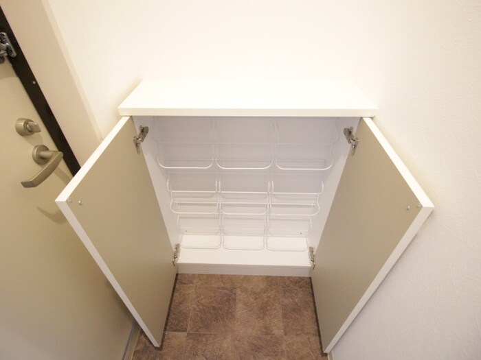 物件内観写真18　(靴箱)