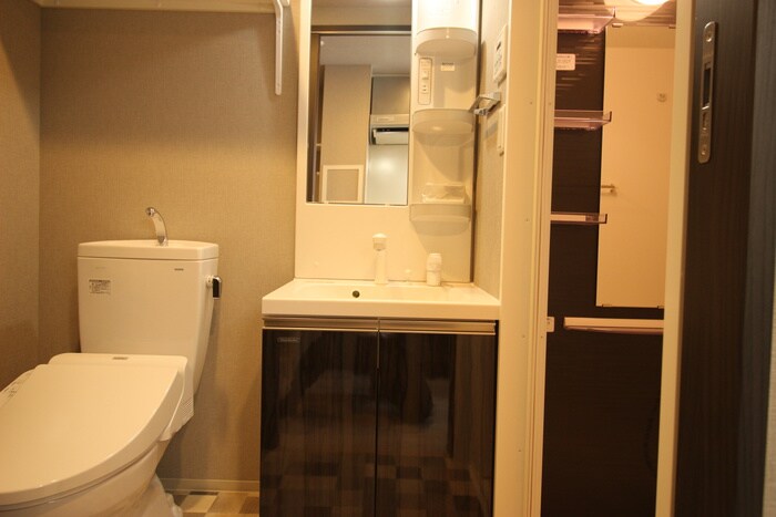 物件内観写真13　(洗面)