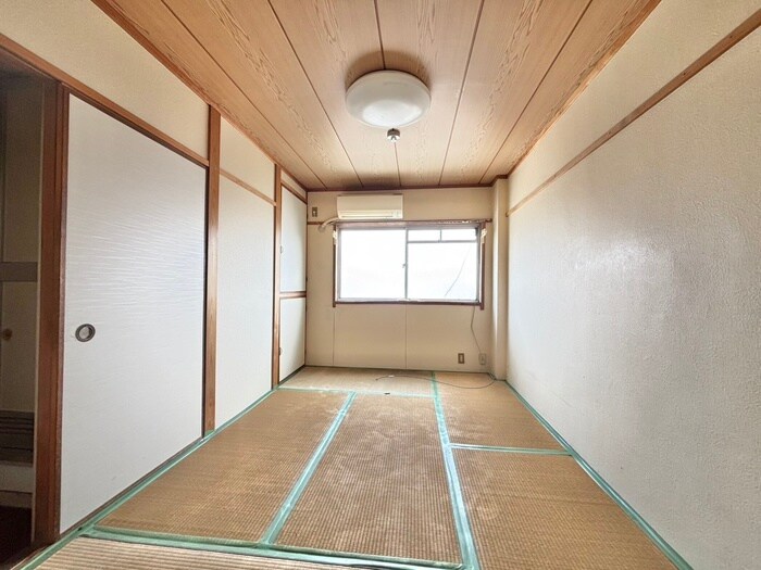 物件内観写真8　(居室)