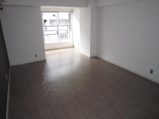 物件内観写真6　(居室)