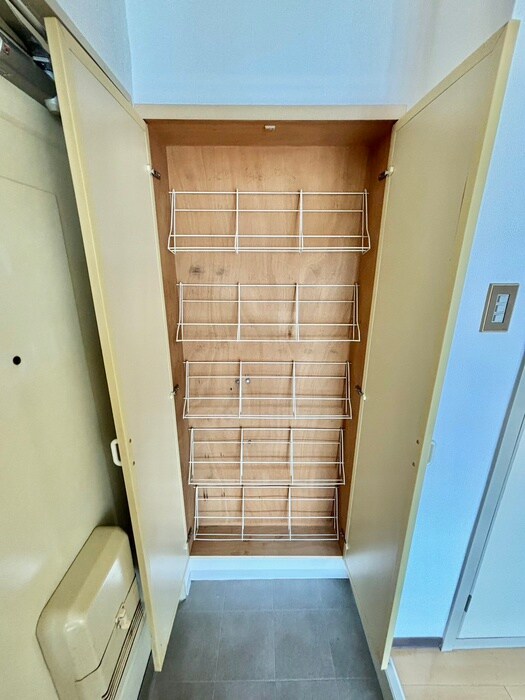 物件内観写真16　(靴箱)