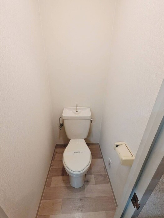 物件内観写真10　(トイレ)