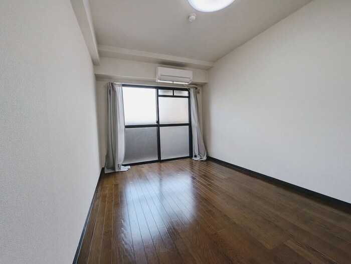 物件内観写真13　(居室)