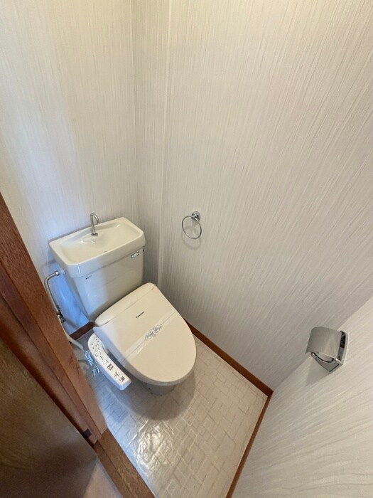 物件内観写真13　(トイレ)