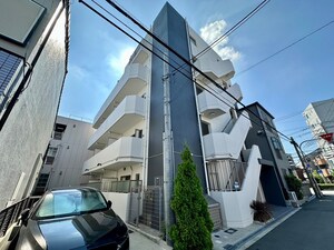 隆和外観写真