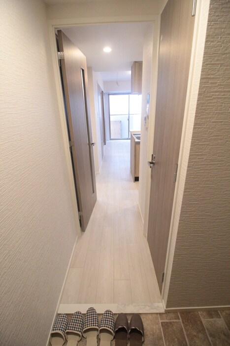 物件内観写真16　(廊下)