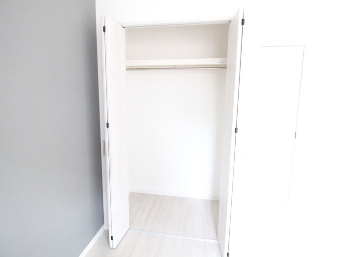 物件内観写真12　(収納)