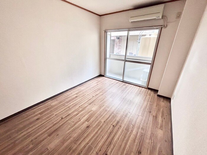 物件内観写真11　(居室)