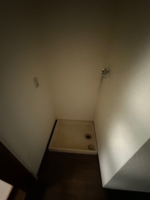 物件内観写真8　(洗濯機置場)