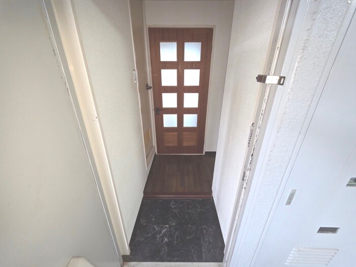 物件内観写真18　(洗濯機置場)