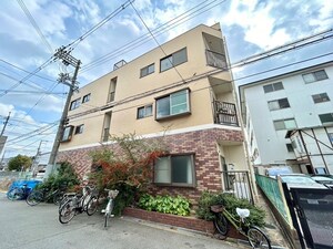 センチュリ－ハイム中野外観写真