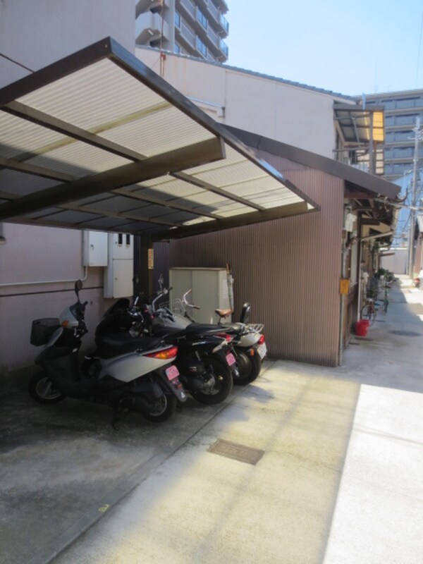 バイク置き場