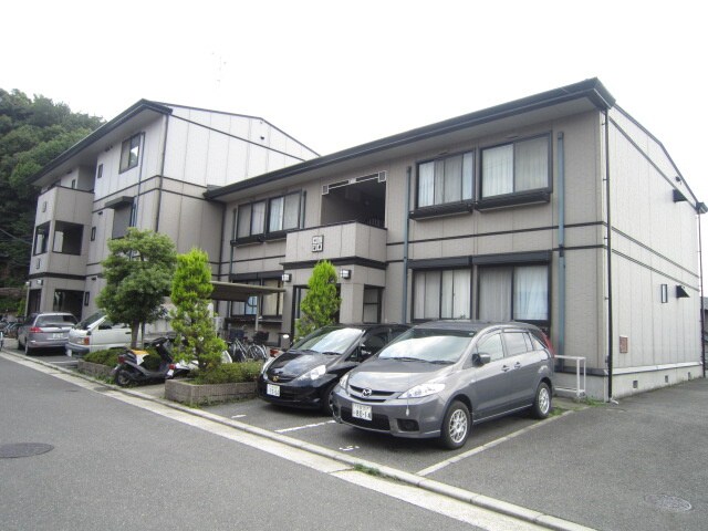 物件外観写真2　(駐車場)