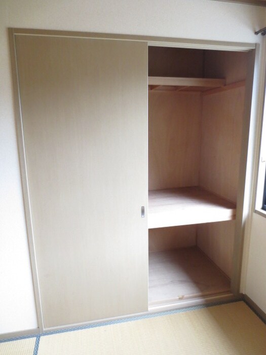 物件内観写真13　(収納)
