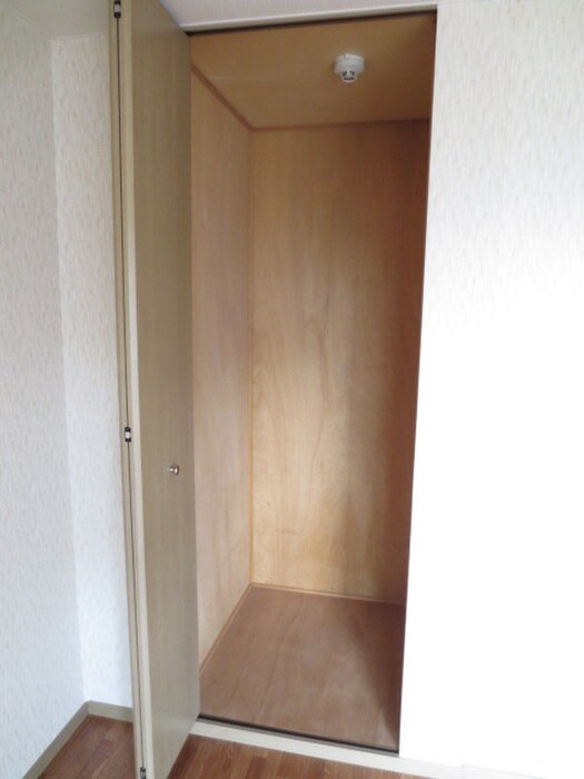 物件内観写真16　(収納)