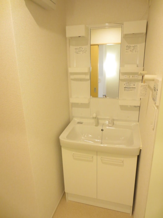 物件内観写真9　(洗面)