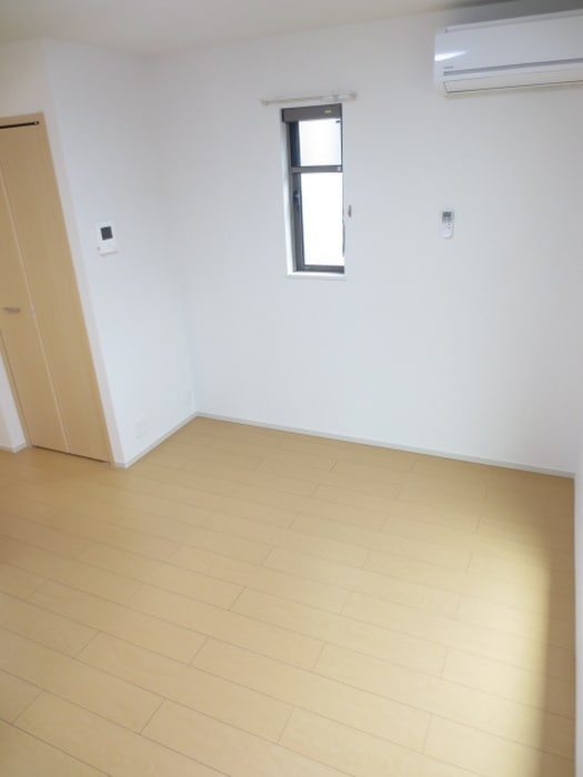 物件内観写真13　(居室)