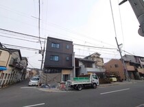 バウハウス御蔭の外観写真