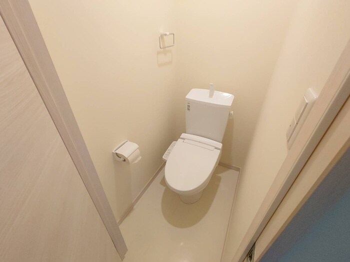 物件内観写真11　(トイレ)
