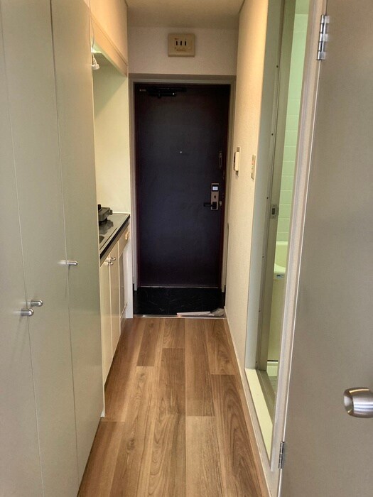 物件内観写真7　(玄関)