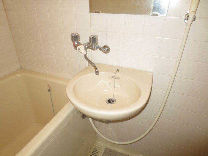 物件内観写真8　(洗面)