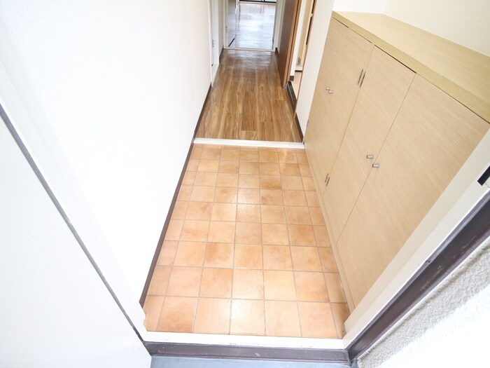 物件内観写真19　(玄関)